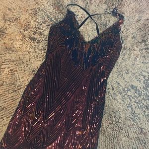 Iredescent body con dress xxl stretches well